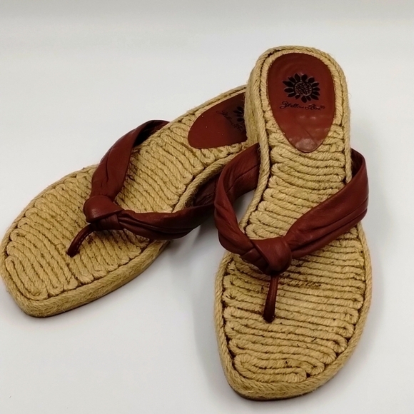 Yellow Box HTF rope woven sandals size 6.5 brown 1" heel - Picture 1 of 10